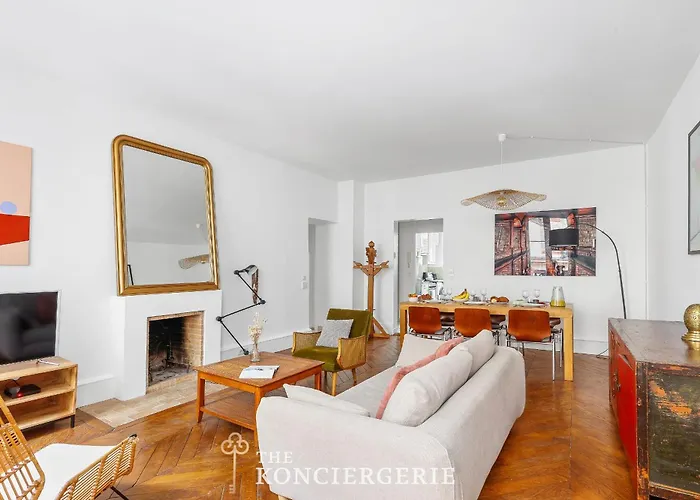 Luxe & Terrasse Privee - 2 Bedroom - Centre شقة